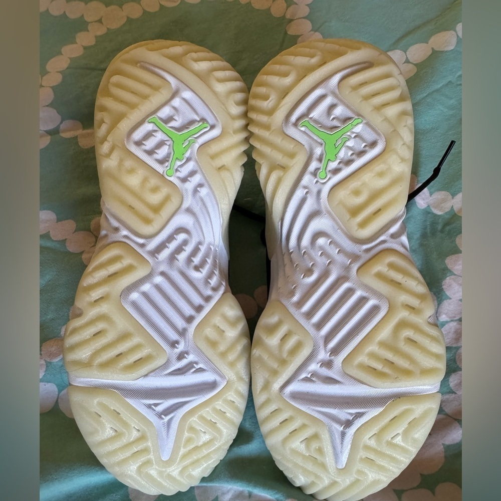 Jordan Delta SP Multi-Color - Picture 3 of 10